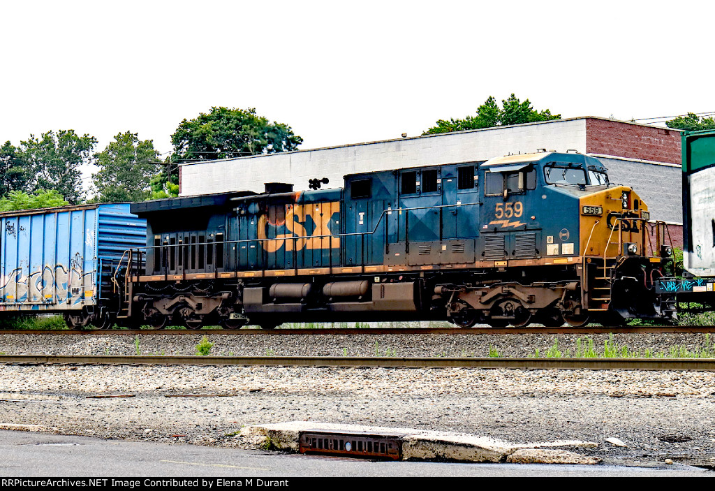 CSX 559 on M-410 DPU